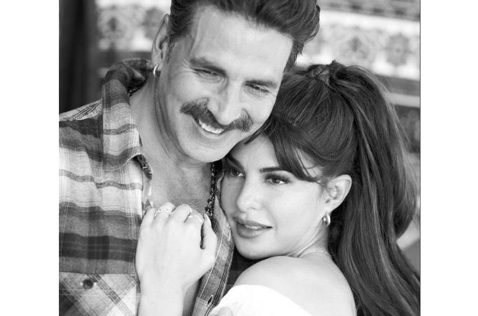 Here's what Jacqueline Fernandez and Akshay Kumar bond over